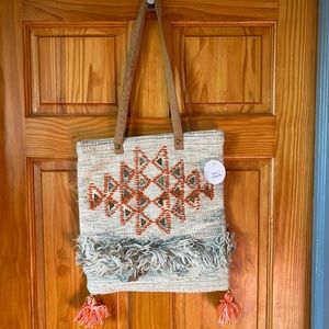 NWT En Creme Gray Woven Fringe Tote Bag Purse